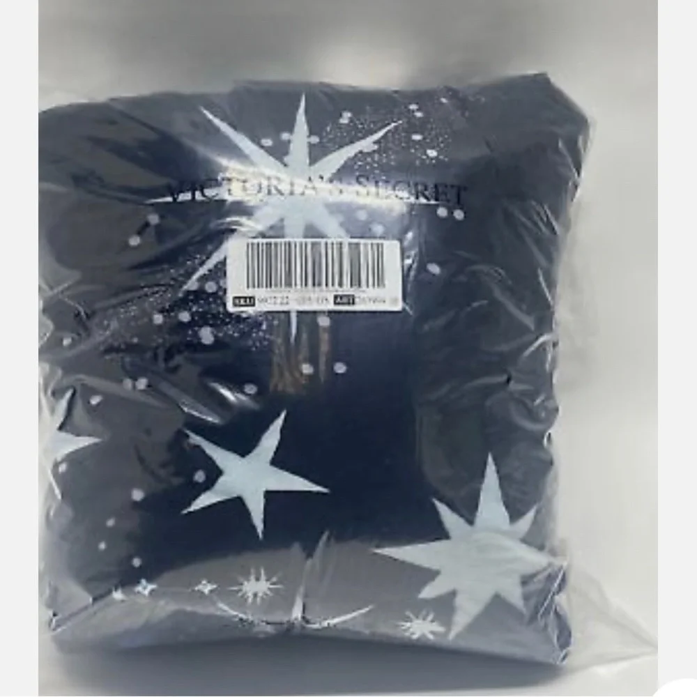 *NWT* Victoria Secret Black Blue Star Sherpa Blanket